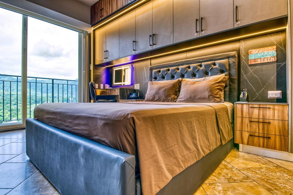 Secretjaco - Luxury Beach Front Penthouse With Pool & Jacuzzi Εξωτερικό φωτογραφία