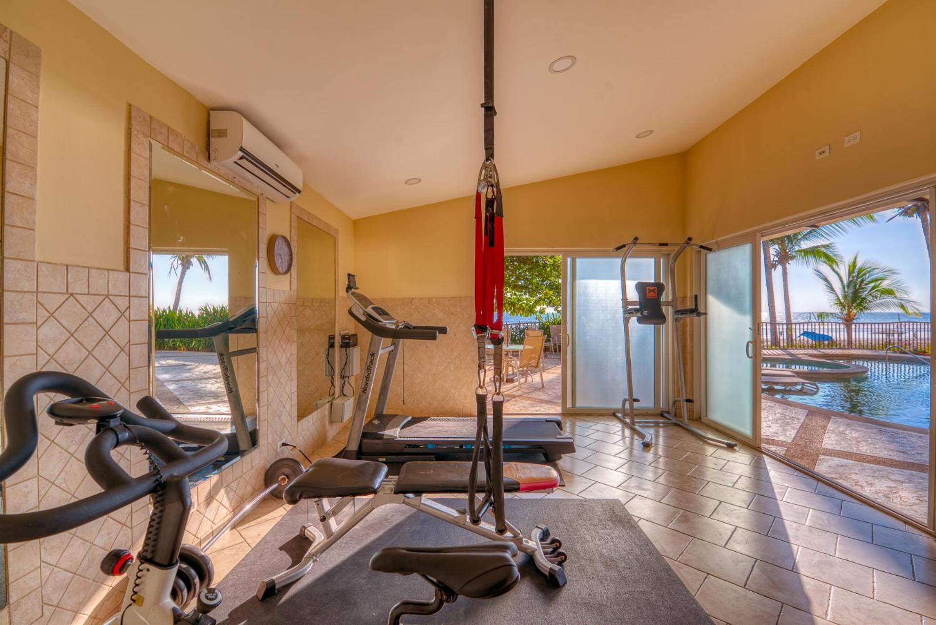 Secretjaco - Luxury Beach Front Penthouse With Pool & Jacuzzi Εξωτερικό φωτογραφία